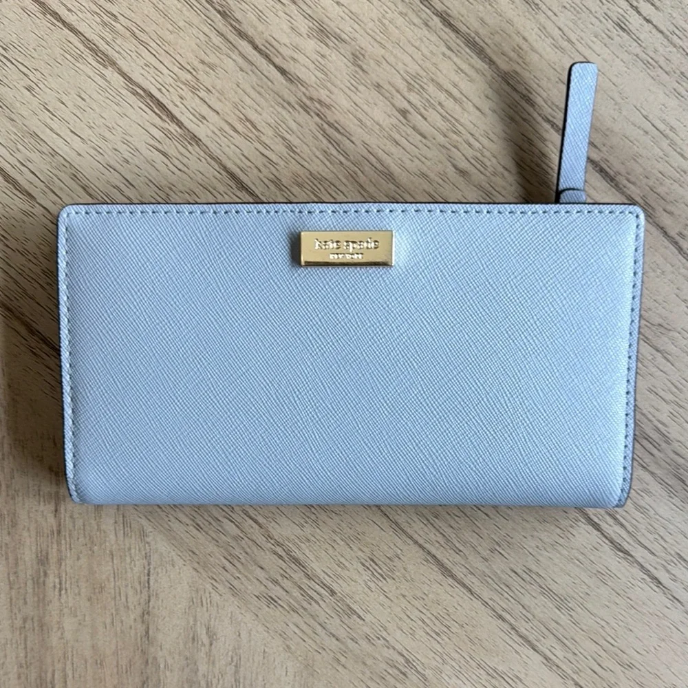 Kate Spade Gray Wallet